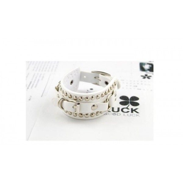 Bracelet with strap and sequins. Артикул: IXI30054