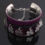 Metal open bracelet with flowers