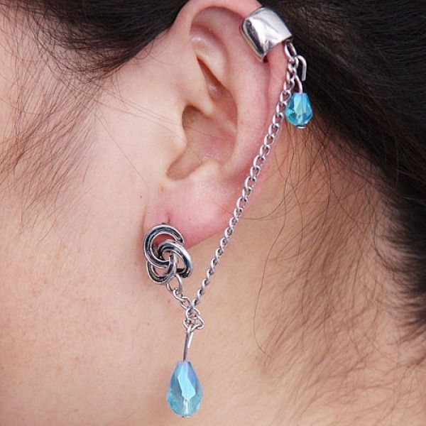 Стильные серьги с голубыми камушками. Артикул: IXI35120