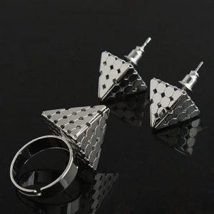 Set of earrings and rings Pyramid. Артикул: IXI39782