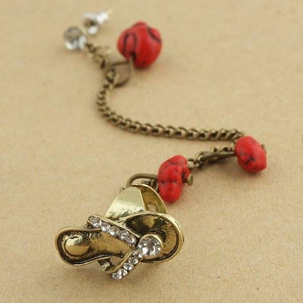 Unique earring on a chain. Артикул: IXI40160