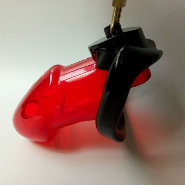 Пояс верности Rikers Locking Chastity Device Red. Артикул: IXI48947