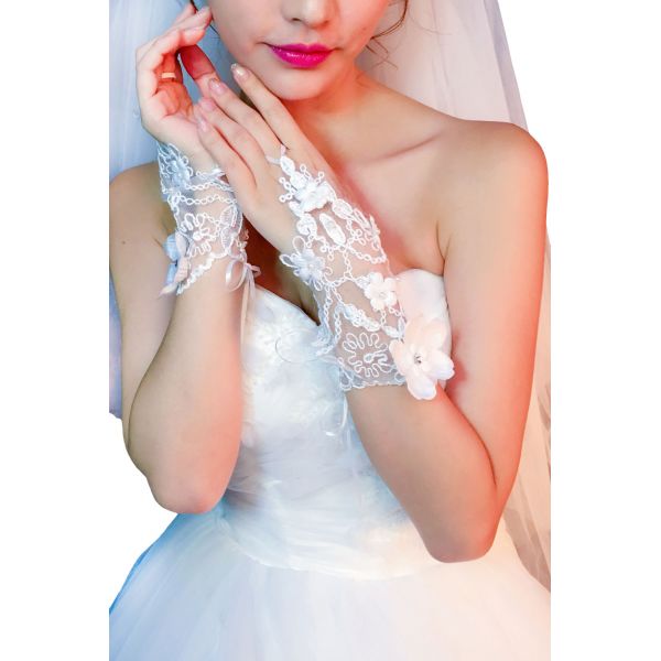 White wedding gloves open. Артикул: IXI53414