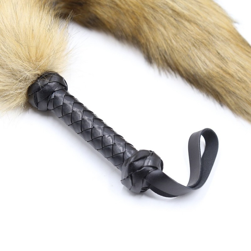 Коричневый меховой хвост лисицы с рукояткой Fox Tail Whips. Артикул: IXI58267