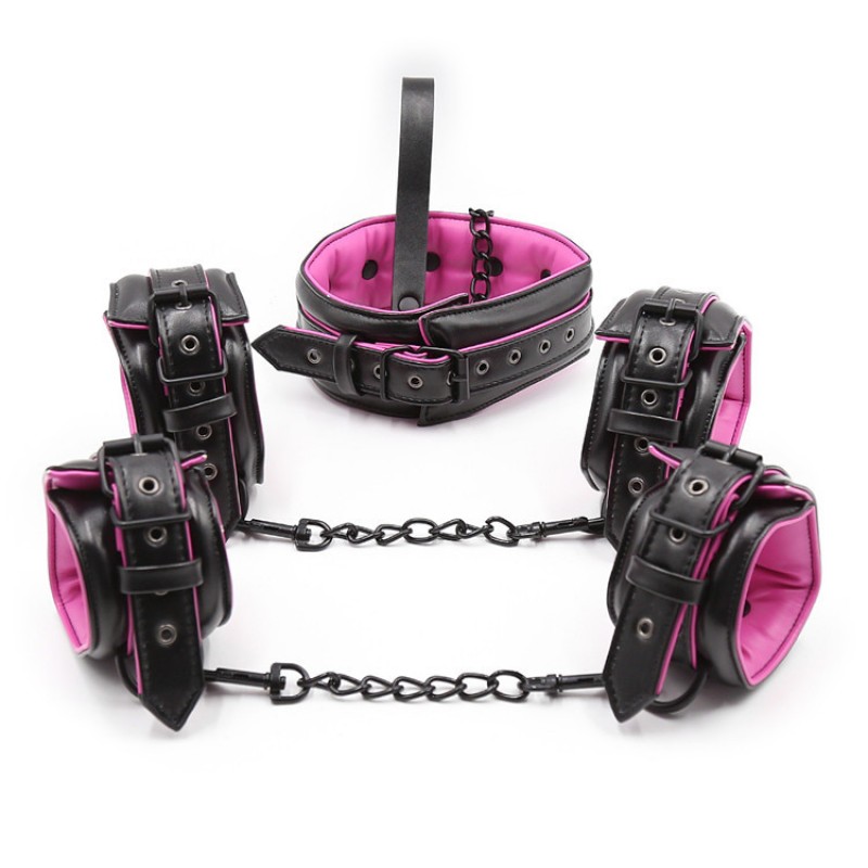 Набор для бондажа черно-розовый Black and Fuchsia Bondage Kit 3 Pieces. Артикул: IXI61236