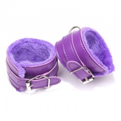 Фиолетовые кожаные бондажные наручники с мехом Premium Fur Lined Locking Restraints