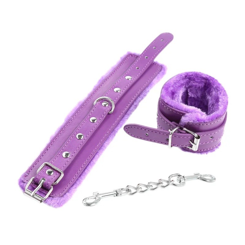Фиолетовые кожаные бондажные наручники с мехом Premium Fur Lined Locking Restraints. Артикул: IXI62642