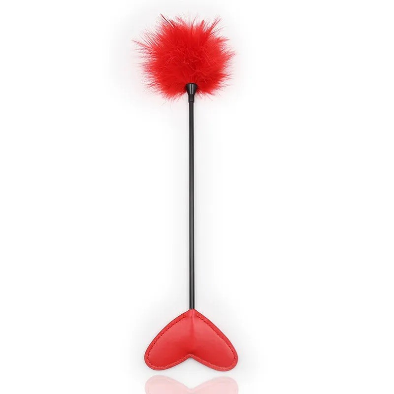 Стек в виде сердца с пером Feather Heart Teaser Red. Артикул: IXI62805