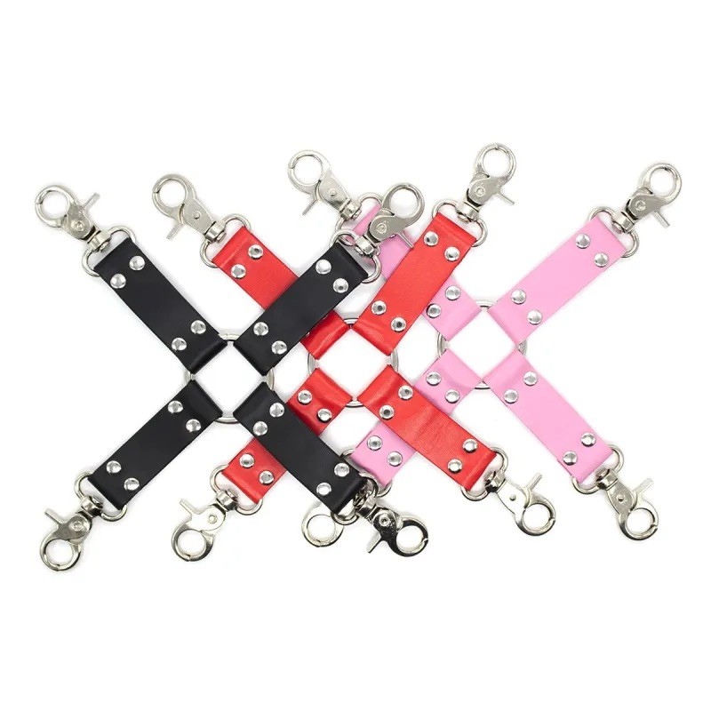 Cross clamp for handcuffs and leggings Bdsm Cross Black. Артикул: IXI62840