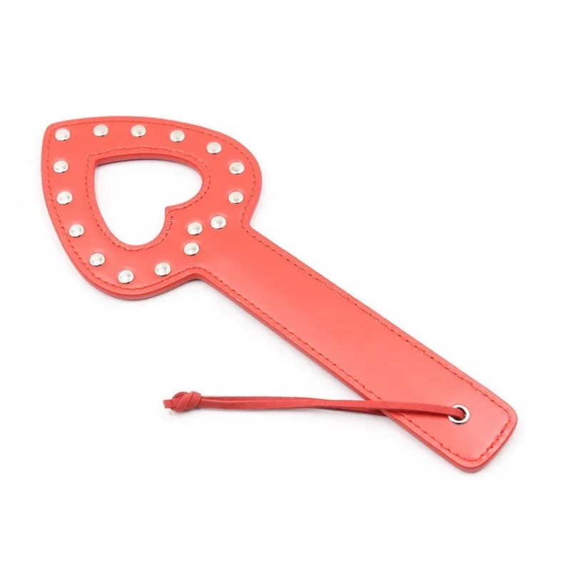 Шлепалка с вырезом в форме сердца Whips Heart Red. Артикул: IXI63095