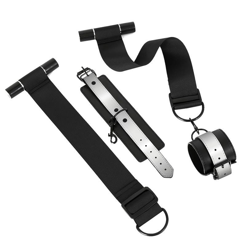 Фиксаторы для двери с наручниками Door Restraint Kit Adjustable Removable Cuffs. Артикул: IXI66685