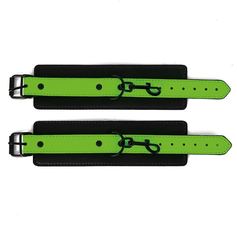 Glow In Dark Cuffs Restraints Bed Set. Артикул: IXI66689
